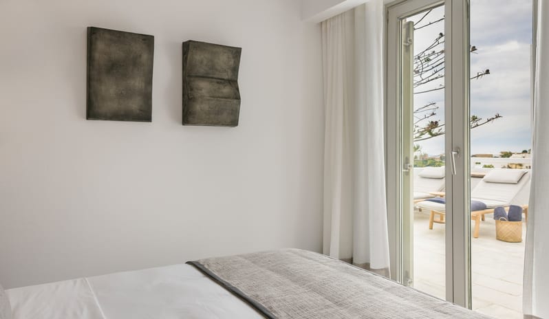 Grace Mykonos Deluxe Room with Plunge pool (3)